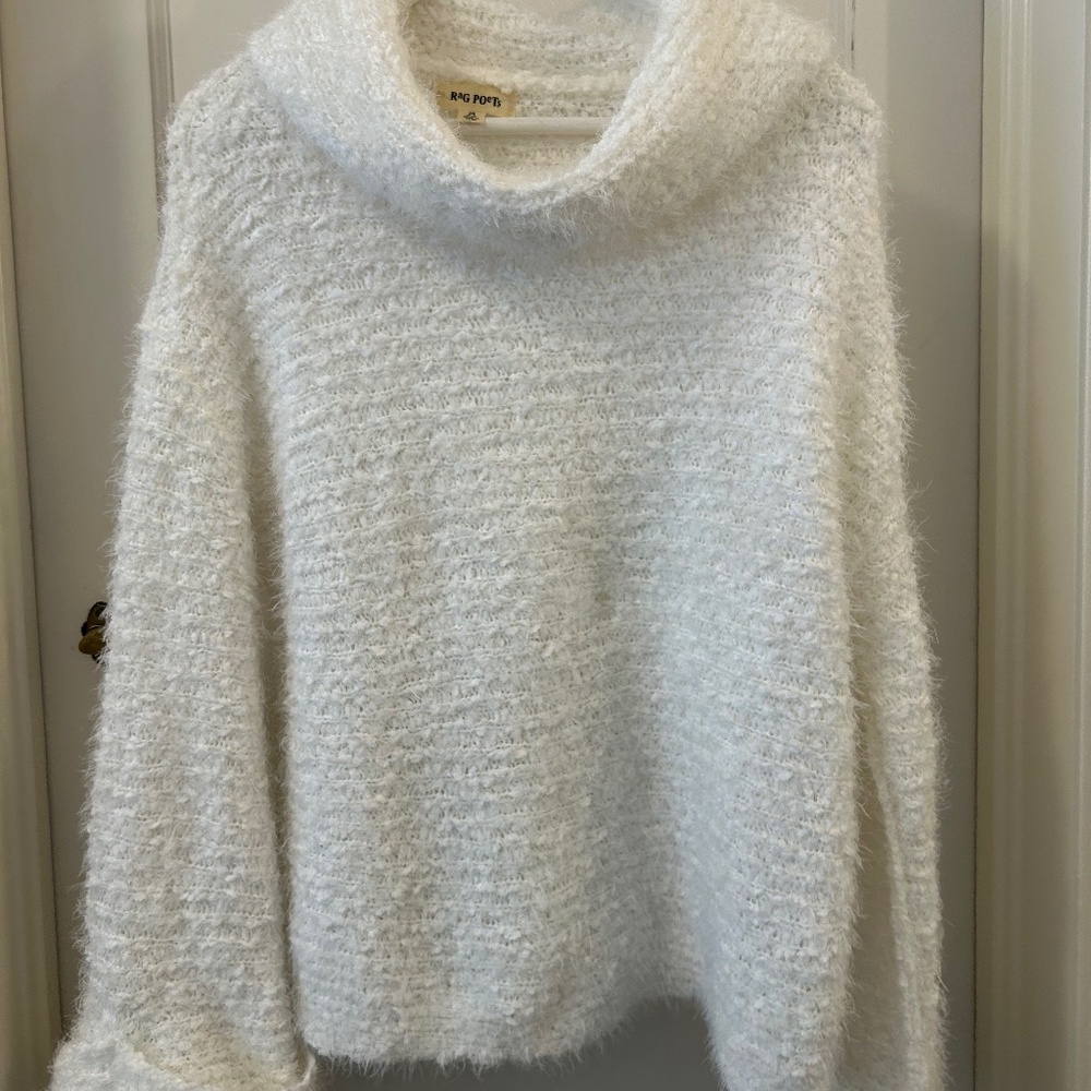 Women’s white sweater